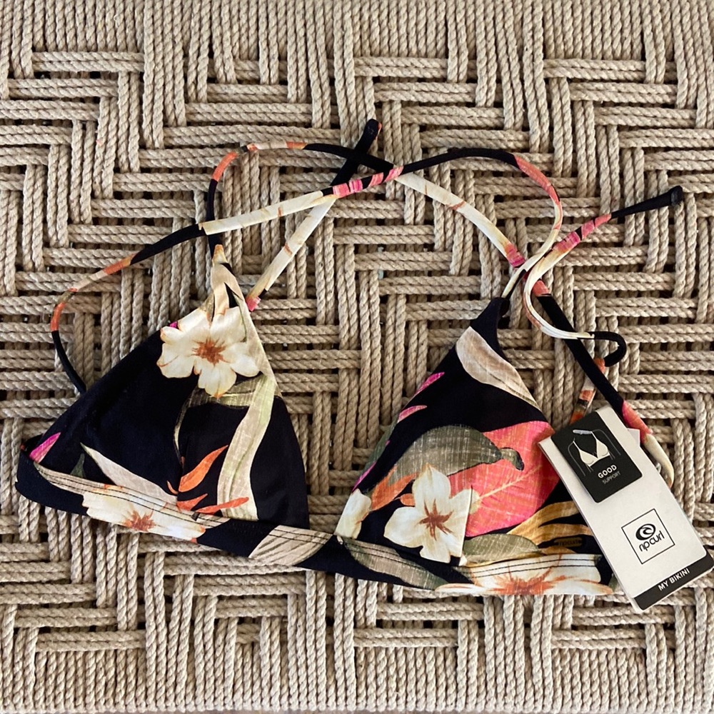 NWT Rip Curl Cross Back Bikini Top